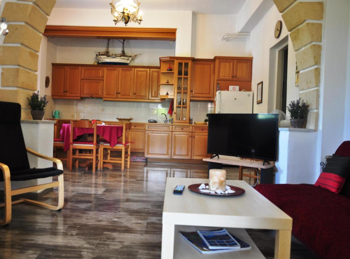 Aegina Town, Summer House Bagian luar foto